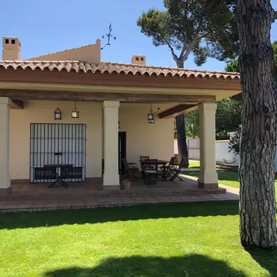 Moderno y amplio chalet