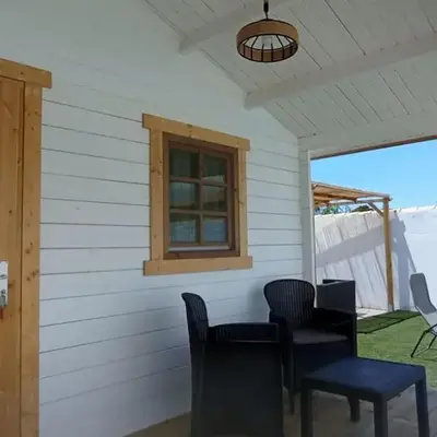 Casa de madera muy acogedora en una zona tranquila