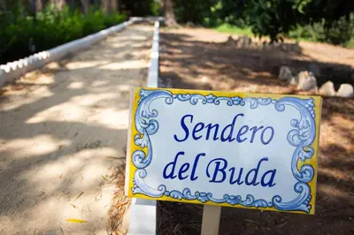 a sign on the side of a road at Casa Caramelo in Medina Sidonia