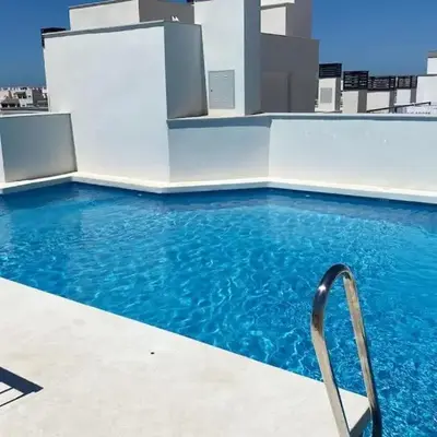 Nautilus 3 - Elegante Apartamento para 6 con Piscina