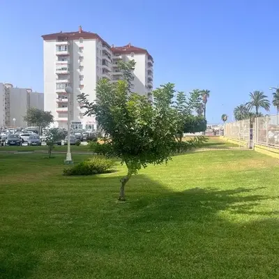 Apartamento en primera línea de playa Valdemar 1