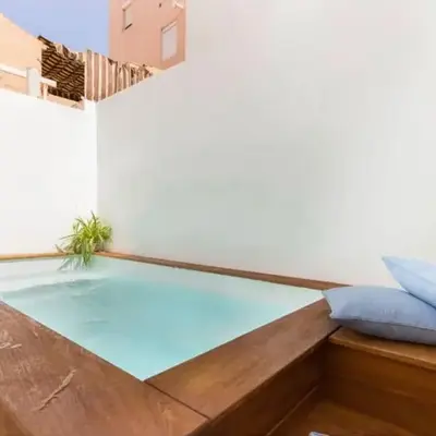 Apartamento planta baja con piscina privada a 50 m de la playa