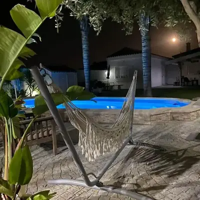Acogedora casa de invitados con piscina 1