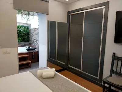 a bathroom with a large glass shower stall and a sink at BASTINAZO ALOHADREAM - EXCLUSIVO - Design Suite Luxury Love and Spa - Jacuzzi y Sauna Privados in El Puerto de Santa María