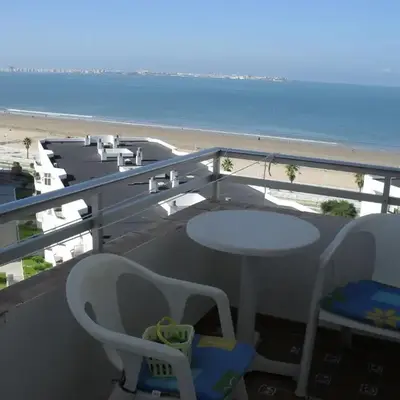 Piso Con Hermosas Vistas Al Mar