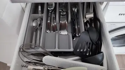 a drawer filled with utensils and utensils at El mirador de Beatriz in Arcos de la Frontera