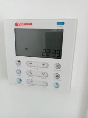 a microwave oven with the numbers on it at El Anfitrión Palacio Argüeso 12 in Sanlúcar de Barrameda