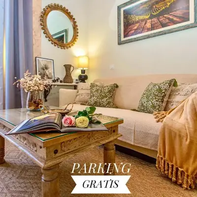 Wehostcostaluz Le Petit Palace Catedral con parking gratuito