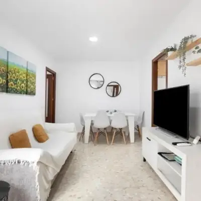 Girasoles Rota by Staycare