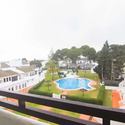 Apartamento Vistahermosa terraza y piscina