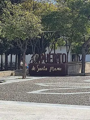 a sign that says santa mariamite in a park at Mi Rinconcito de El Manantial in El Puerto de Santa María