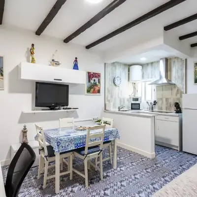 Posada del Barrio by LiveWork