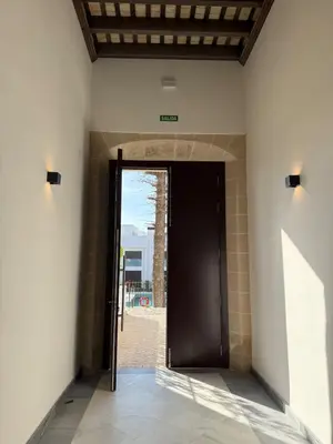 a door in a room with a wall at ESPECTACULAR PISO EN PALACIO Preferiblemente familias y mayores de treinta años in El Puerto de Santa María