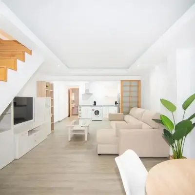 Stylish 3-Bedrooms Getaway with Terrace & Pool
