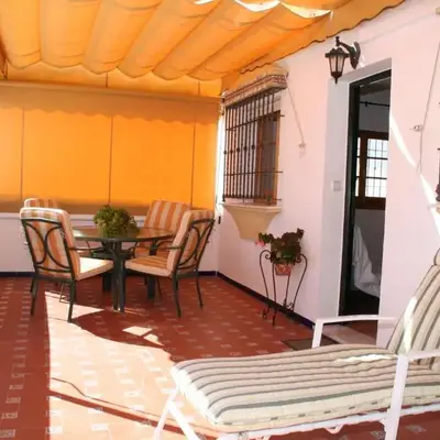 Studio Sleeps 4 with Terrace