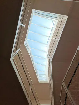 a skylight in the ceiling of a building at Apartamento El Taranto in Jerez de la Frontera