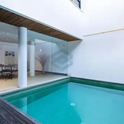 Villa Sol Sal free parking by Staycare