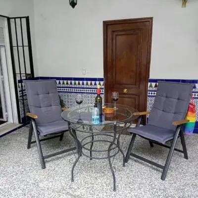 Casa Valientes A - Parking privado gratis & patio interior