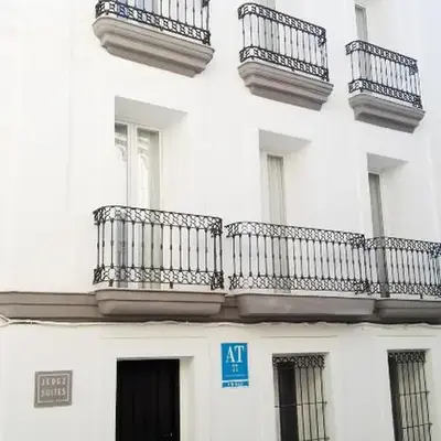 Alcazar Suites