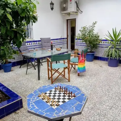 Casa Valientes B - Parking privado gratis & patio interior