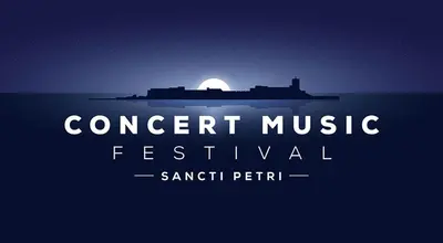 a sign that reads concert music festival at night at The Farm Tiny House - Tiny Casa in Chiclana de la Frontera