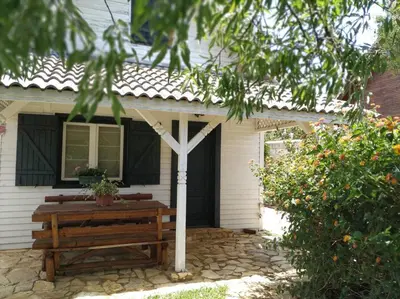 Gallery image of Tranquila Casa de Madera in Chiclana de la Frontera