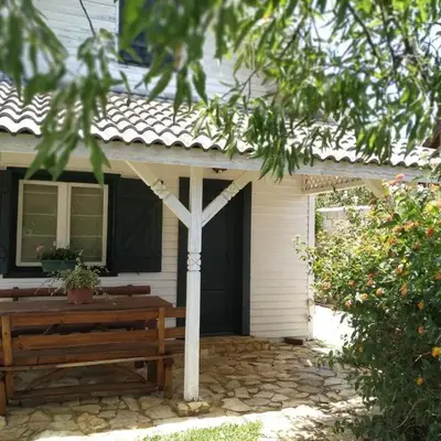 Tranquila Casa de Madera