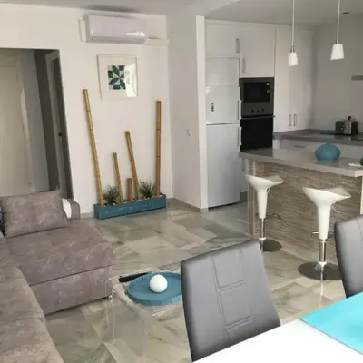 Luminoso apartamento en playa las redes