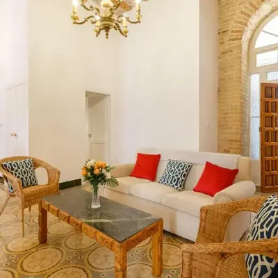 Casa Del COLECCIONISTA by Cadiz4Rentals