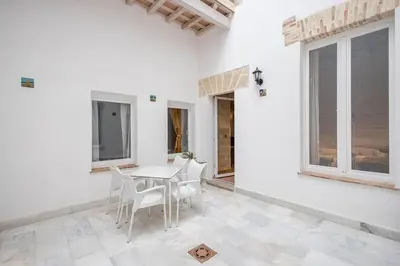 Gallery image of GuestReady - Casa Palacio De La Cruz in El Puerto de Santa María