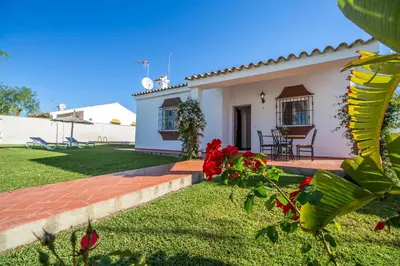a view of the backyard of a house at Chalet Pedro I in Conil de la Frontera