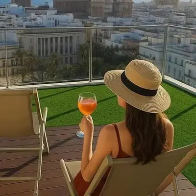 Skyline - Penthouse with 50m2 private terrace and stunning views