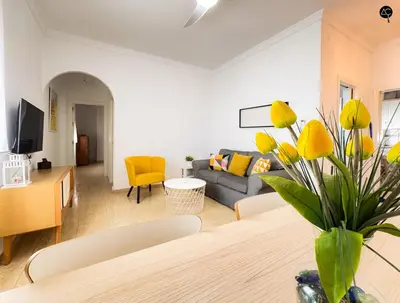 a living room with a couch and a table at Penthouse Mara Ascensor y Playa Grupo AC Gestion in Cádiz