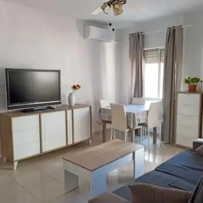 Un respiro en cádiz playa victoria 1 hab y salón con sofa cama