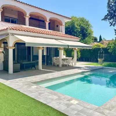 Villa Alamos Jerez I Piscina Salada Climatizada I BBQ I Jardines I 850m2