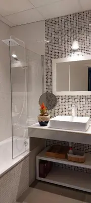 a bathroom with a shower and a sink and a tub at el 2 de Flamenco BajoB in Cádiz