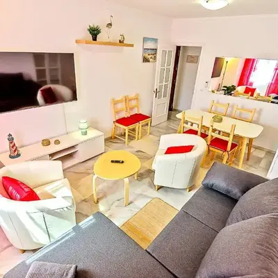 Plaza de Cárcel 3-bedroom Apartment