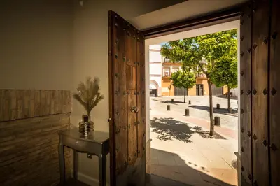 an open door with a view of a street at LOFT LA CATEDRAL - Parking disponible in Jerez de la Frontera