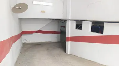 an empty room with a red and white wall at Sherryflat Laurel in Jerez de la Frontera