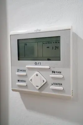 a computer monitor on a wall with at Apartamento Cabildo Spa 2 in Sanlúcar de Barrameda