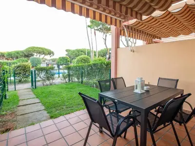 a balcony with a washing machine and a sink at GuestReady - Chiclana Labarrosa in Novo Sancti Petri