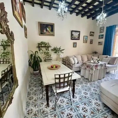 GATU Casa Lola