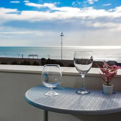 POSEIDON Beach Apartment & parking by Cadiz4Rentals