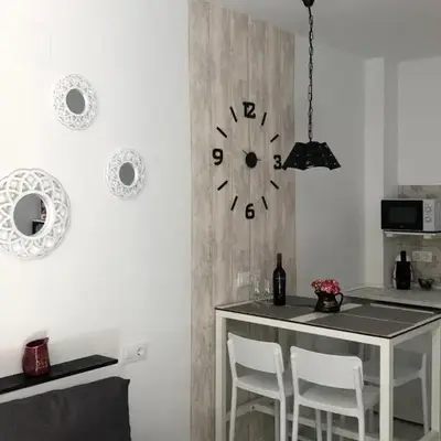 Allo Apartments 
